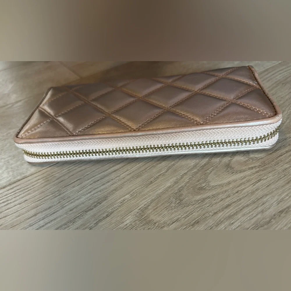 Tory Burch Wallet